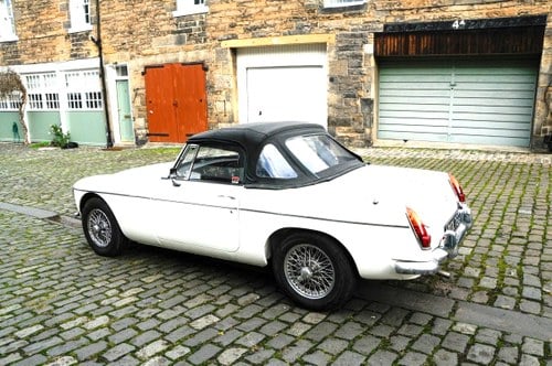 1969 MGB Roadster For Sale (picture 3 of 153)