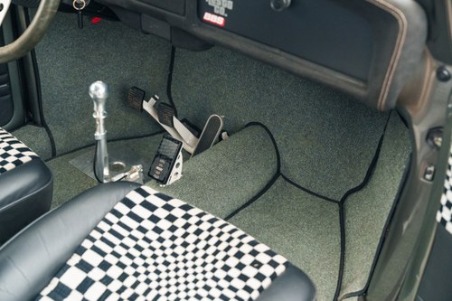 1982 Volkswagen Beetle Award-Winning Evaresto Build: ~180bhp/Air Ride In vendita (immagine 71 di 232)