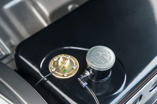 1982 Volkswagen Beetle Award-Winning Evaresto Build: ~180bhp/Air Ride In vendita (immagine 102 di 232)