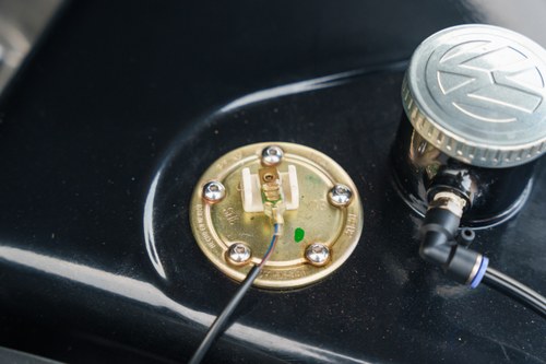 1982 Volkswagen Beetle Award-Winning Evaresto Build: ~180bhp/Air Ride In vendita (immagine 103 di 232)