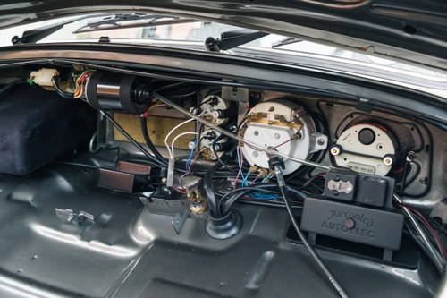 1982 Volkswagen Beetle Award-Winning Evaresto Build: ~180bhp/Air Ride In vendita (immagine 107 di 232)