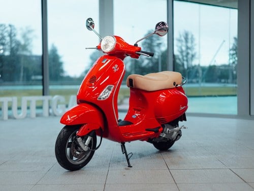 2007 Piaggio Vespa LX 125 'Ferrari Edition' Te koop bij veiling