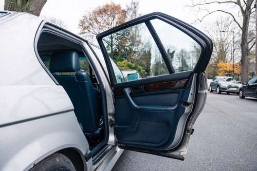 1991 BMW 750i (E32) En venta (imagen 52 de 143)