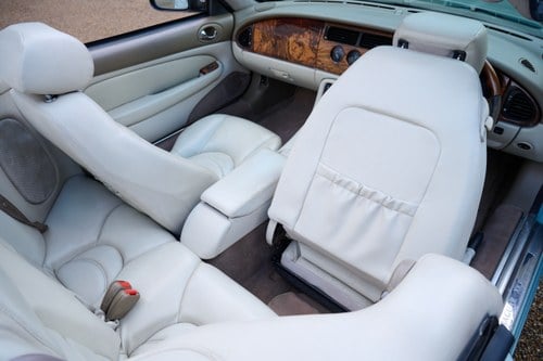 2000 Jaguar XKR In vendita (immagine 46 di 184)