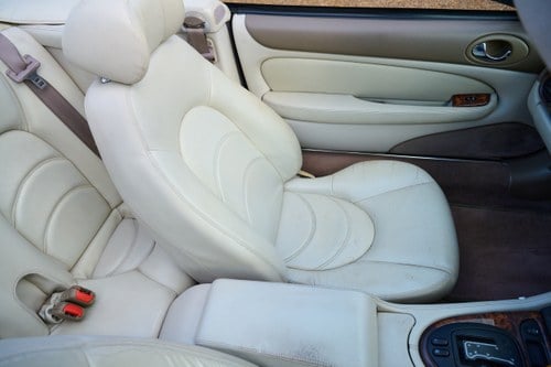 2000 Jaguar XKR In vendita (immagine 55 di 184)