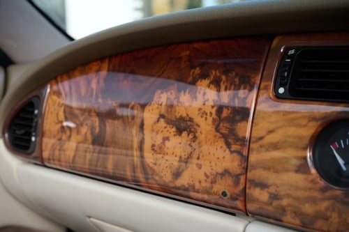 2000 Jaguar XKR In vendita (immagine 67 di 184)