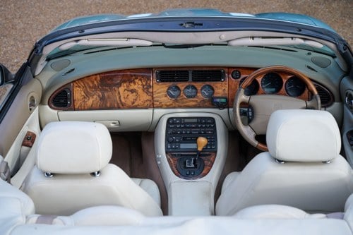 2000 Jaguar XKR In vendita (immagine 68 di 184)