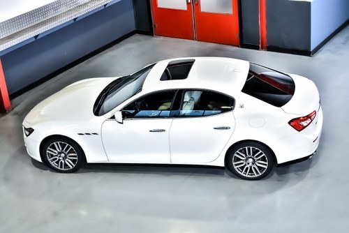 2014 Maserati Ghibli S Q4 Sedan Te koop (foto 24 van 102)
