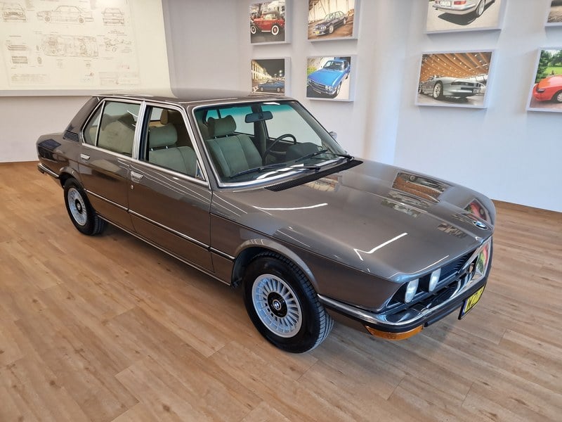 1980 BMW 528i E12