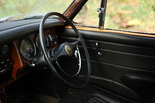 1968 Daimler 250 V8 à venda (imagem 80 de 293)