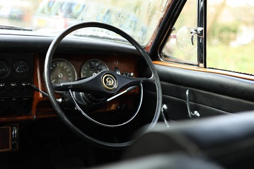 1968 Daimler 250 V8 à venda (imagem 107 de 293)