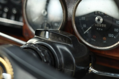 1968 Daimler 250 V8 à venda (imagem 115 de 293)