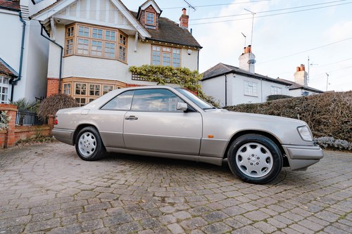 1995 Mercedes-Benz 320CE Coupe (W124) Te koop (foto 29 van 178)