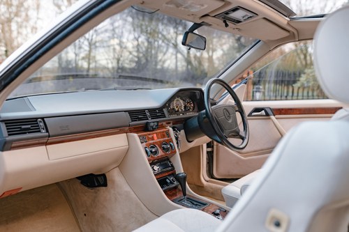 1995 Mercedes-Benz 320CE Coupe (W124) Te koop (foto 42 van 178)