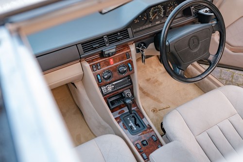 1995 Mercedes-Benz 320CE Coupe (W124) Te koop (foto 44 van 178)