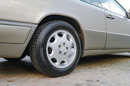 1995 Mercedes-Benz 320CE Coupe (W124) Te koop (foto 39 van 178)