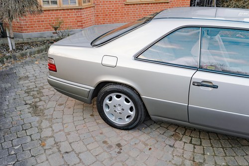 1995 Mercedes-Benz 320CE Coupe (W124) Te koop (foto 122 van 178)