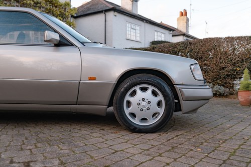 1995 Mercedes-Benz 320CE Coupe (W124) Te koop (foto 123 van 178)