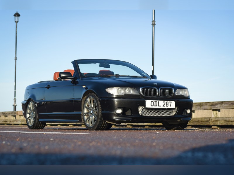 2005 BMW 325Ci M Sport Convertible (E46)