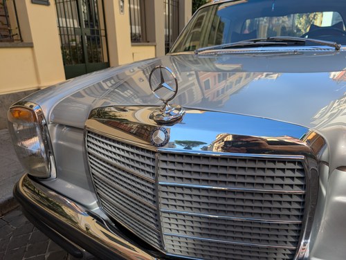 1969 Mercedes-Benz 250CE (W114) à vendre (picture 45 of 87)