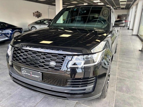 2021 Land Rover Range Rover 3.0D l6 Vogue Westminster Black VERKAUFT