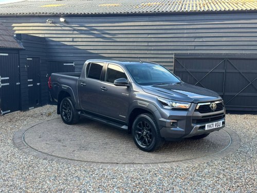 2021 TOYOTA HI-LUX 2.8 D-4D Invincible X Pickup Double Cab 4 A vendre