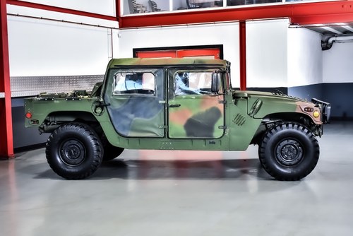 1989 AM General HMMWV M998 “Humvee” à vendre (picture 12 of 89)