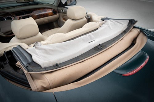 2003 Jaguar XK8 Convertible à venda (imagem 31 de 51)