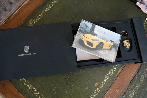 2020 Porsche 718 Cayman GT4 - 367 miles! In vendita (immagine 72 di 78)