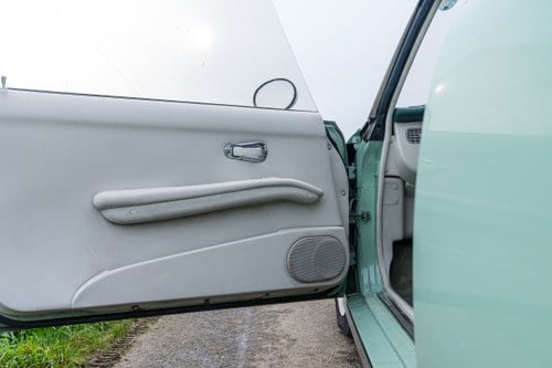 1991 Nissan Figaro Te koop (foto 29 van 97)