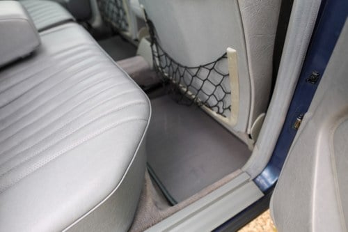 1989 Mercedes-Benz 230E (W124) à venda (imagem 14 de 75)