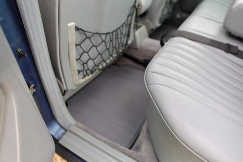 1989 Mercedes-Benz 230E (W124) à venda (imagem 20 de 75)