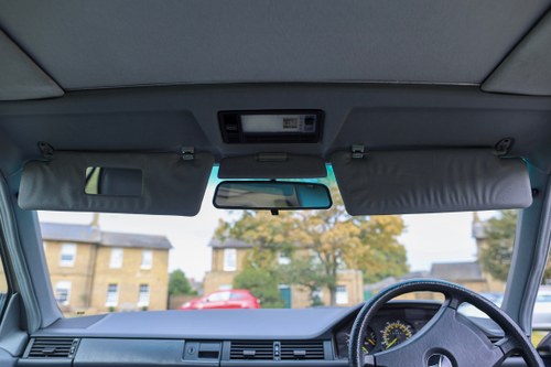 1989 Mercedes-Benz 230E (W124) à venda (imagem 18 de 75)