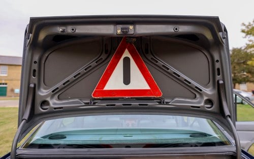 1989 Mercedes-Benz 230E (W124) à venda (imagem 30 de 75)