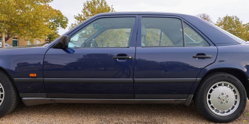 1989 Mercedes-Benz 230E (W124) à venda (imagem 55 de 75)