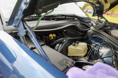 1989 Mercedes-Benz 230E (W124) à venda (imagem 68 de 75)