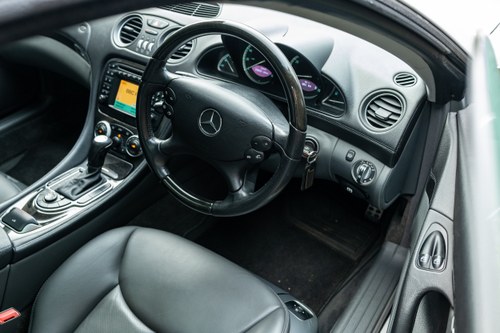 2003 Mercedes-Benz R230 SL500 à venda (imagem 51 de 253)