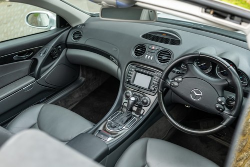 2003 Mercedes-Benz R230 SL500 à venda (imagem 58 de 253)