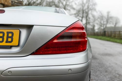 2003 Mercedes-Benz R230 SL500 à venda (imagem 138 de 253)