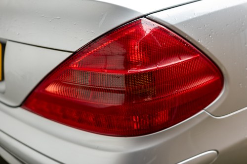 2003 Mercedes-Benz R230 SL500 à venda (imagem 150 de 253)