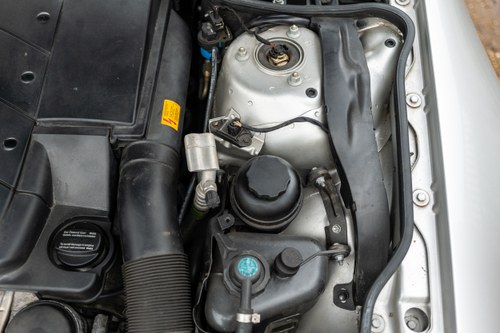 2003 Mercedes-Benz R230 SL500 à venda (imagem 170 de 253)