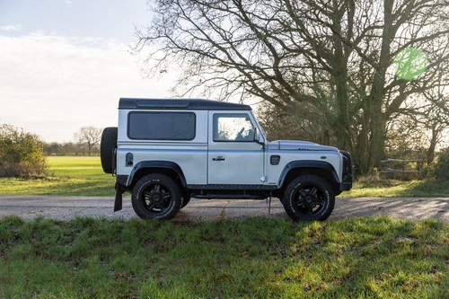 2011 Land Rover Defender 90 by Twisted In vendita (immagine 22 di 199)