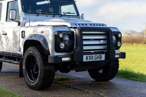 2011 Land Rover Defender 90 by Twisted In vendita (immagine 111 di 199)