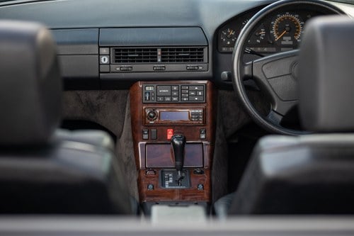 Immagine 4 per 1994 Mercedes SL Class SL320 R129
