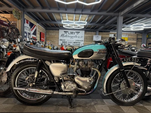 1961 Triumph T120R Bonneville Matching numbers early '60s ‘B A vendre
