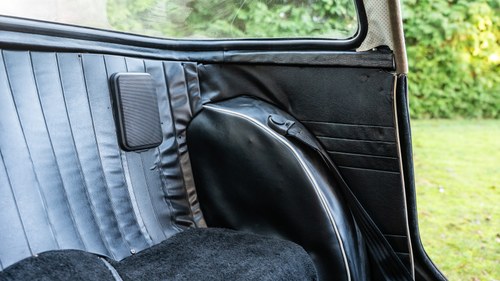 1967 Triumph TR4A IRS Surrey Top In vendita (immagine 68 di 252)