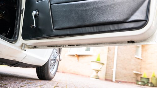 1967 Triumph TR4A IRS Surrey Top In vendita (immagine 79 di 252)