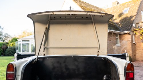 1967 Triumph TR4A IRS Surrey Top In vendita (immagine 91 di 252)