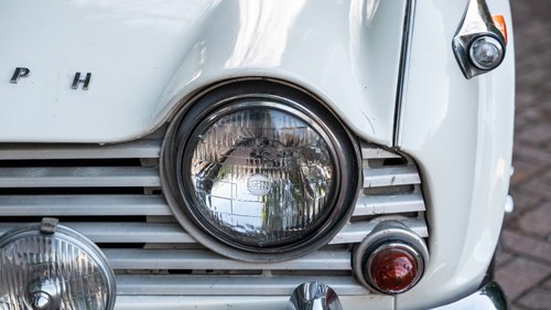 1967 Triumph TR4A IRS Surrey Top In vendita (immagine 101 di 252)