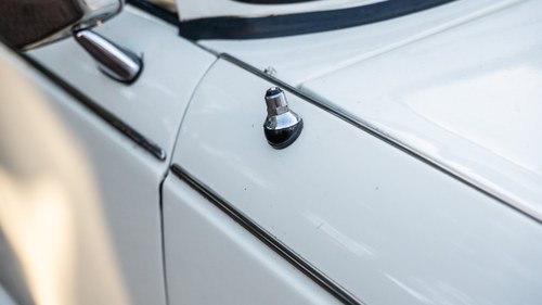 1967 Triumph TR4A IRS Surrey Top In vendita (immagine 113 di 252)